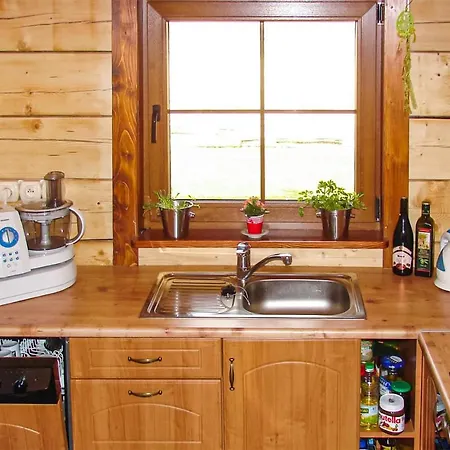 3 Bedroom Cozy In Mscice